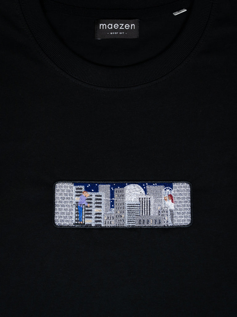 Whispers in the City Noise | T-Shirt - maezen